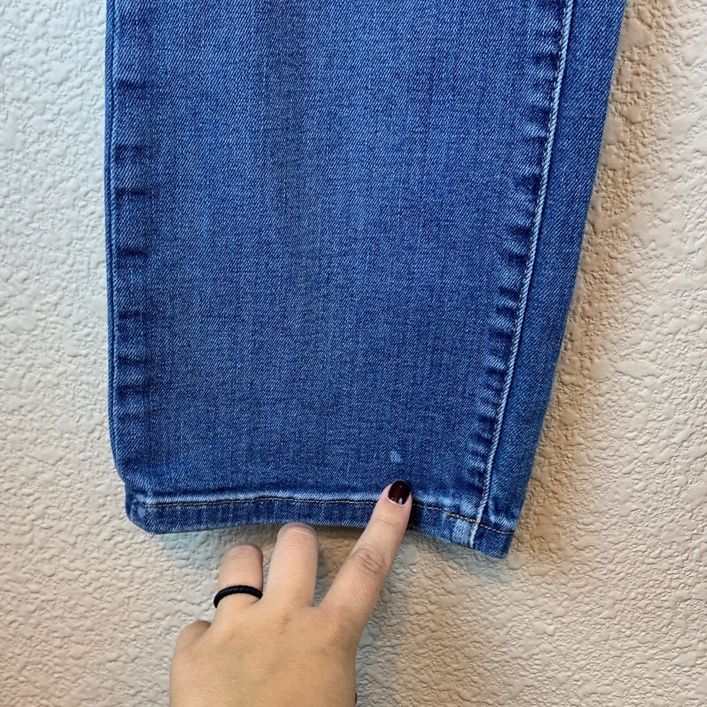 Ralph Lauren Women's classic straight jean sz 8 medium wash midrise work *flaw - Picture 7 of 8